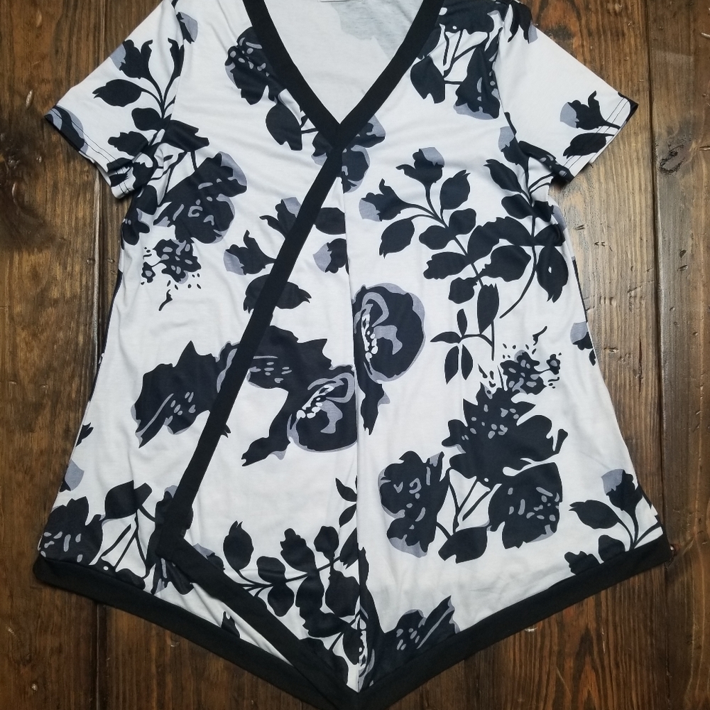 Women's Flare Short Sleeve Long Tunic Floral Top